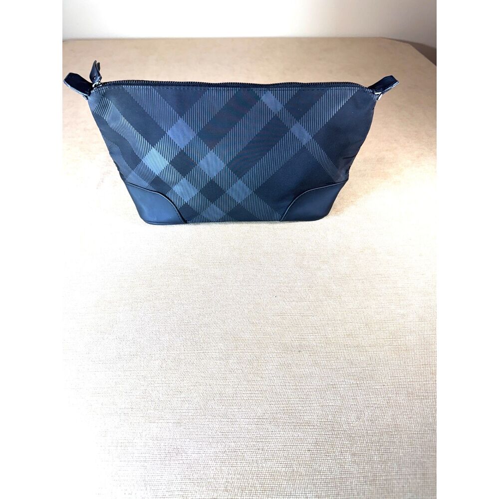 Burberry Cosmetic Bag, black check, Zips and snaps